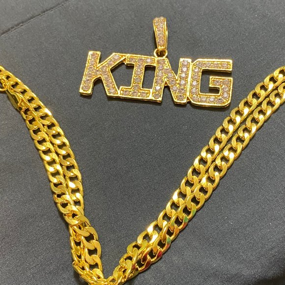 24 Inch Gold Tone Chain and King Pendant Combo - Picture 2 of 4